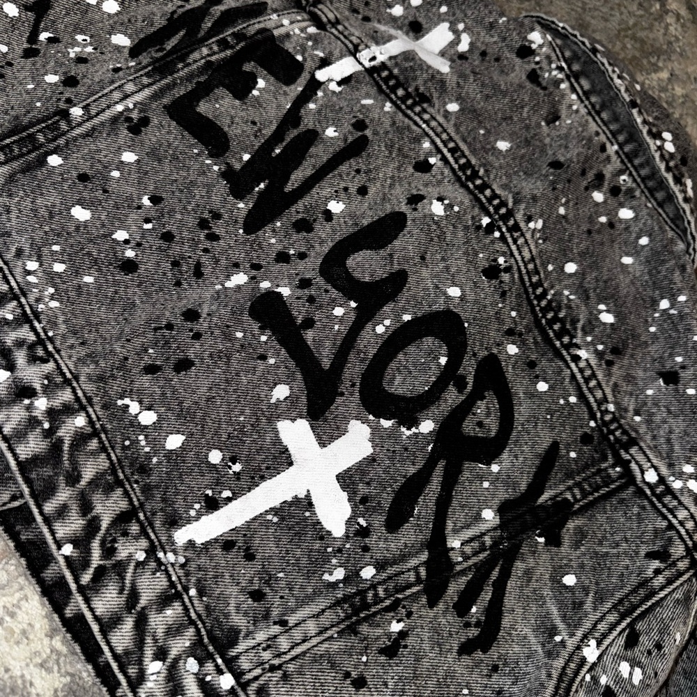 Fashion Nova Black White Paint Splatter Graphic Denim Jacket XS City Streetwear